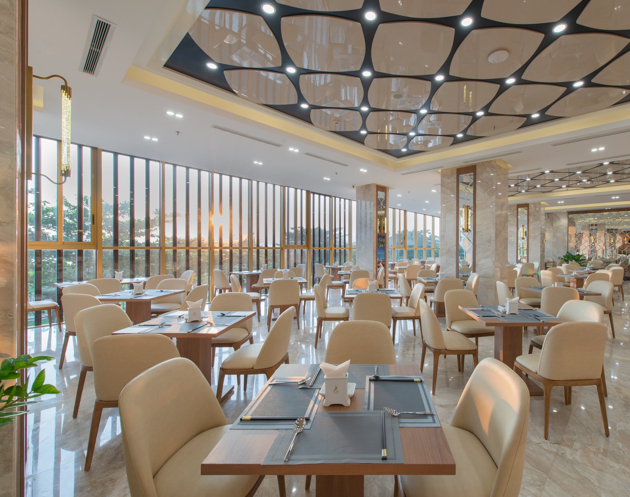 media\hotels\d48e5dff-44d4-431e-ba77-08dbf46f8547\gallery\Grand Gosia Hotel Nha Trang 10.210426111753580.jpg